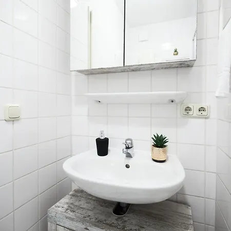 Stilvolles Ruhiges Studio - Parkplatz, Wifi, Tv Em-Apartments Deutschland Bielefeld Exterior photo